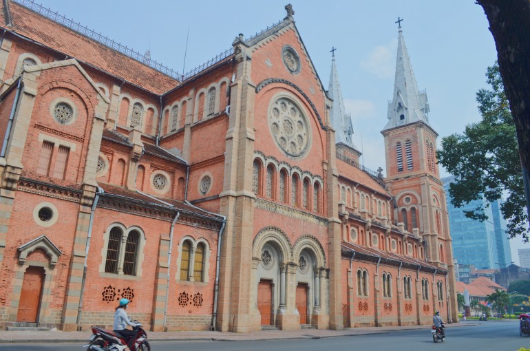 6B7B0956-3336-49D0-B84B-4703DCDFAABD